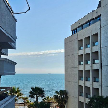 Sea View Apartament. Luxury Area In Durres Beach. Apartment Exterior photo