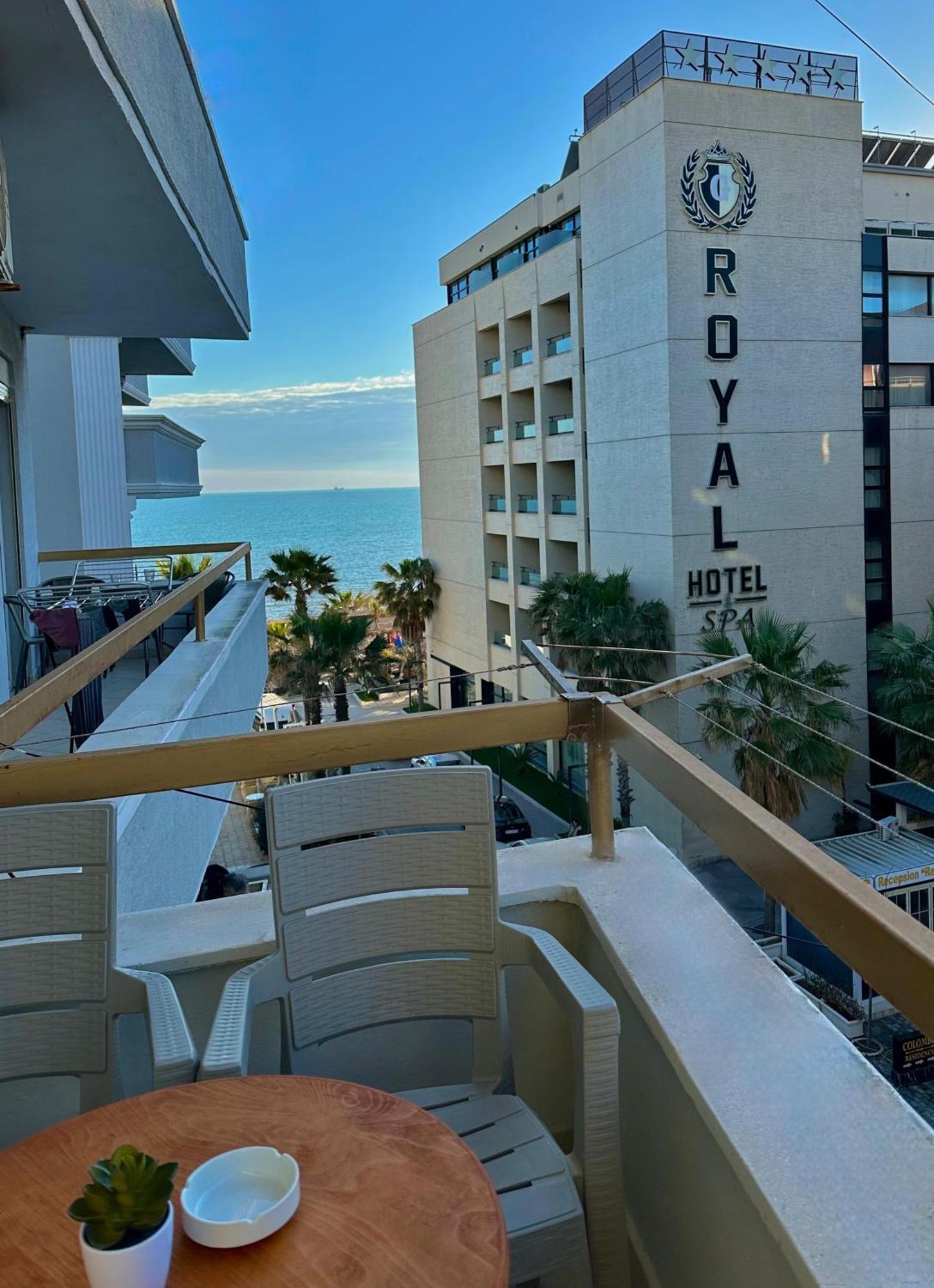 Sea View Apartament. Luxury Area In Durres Beach. Apartment Exterior photo